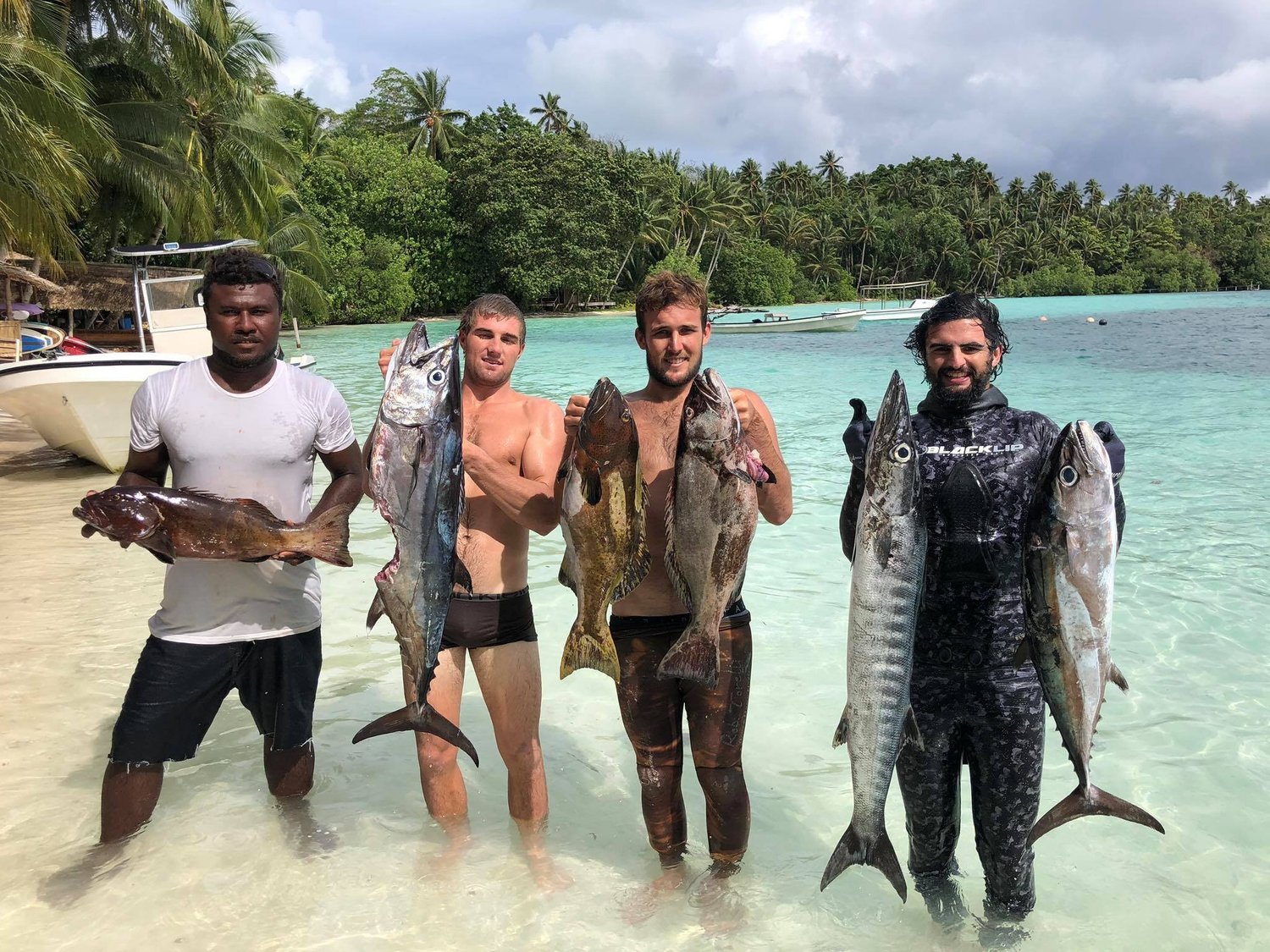 Spearfishing with local guides at Papatura